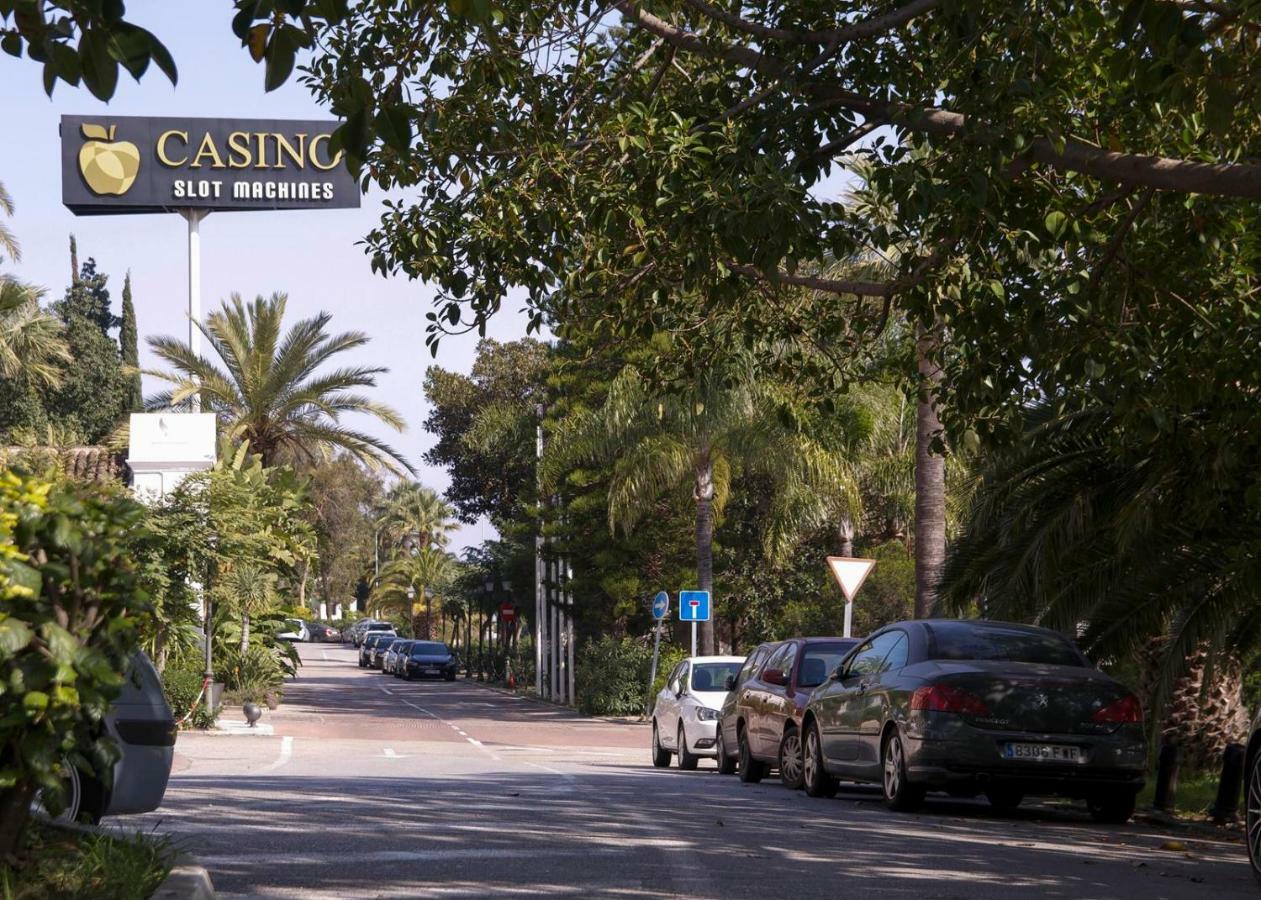 Luxury 1 Bedroom Apartment Next To The Casino Marbella Exterior foto
